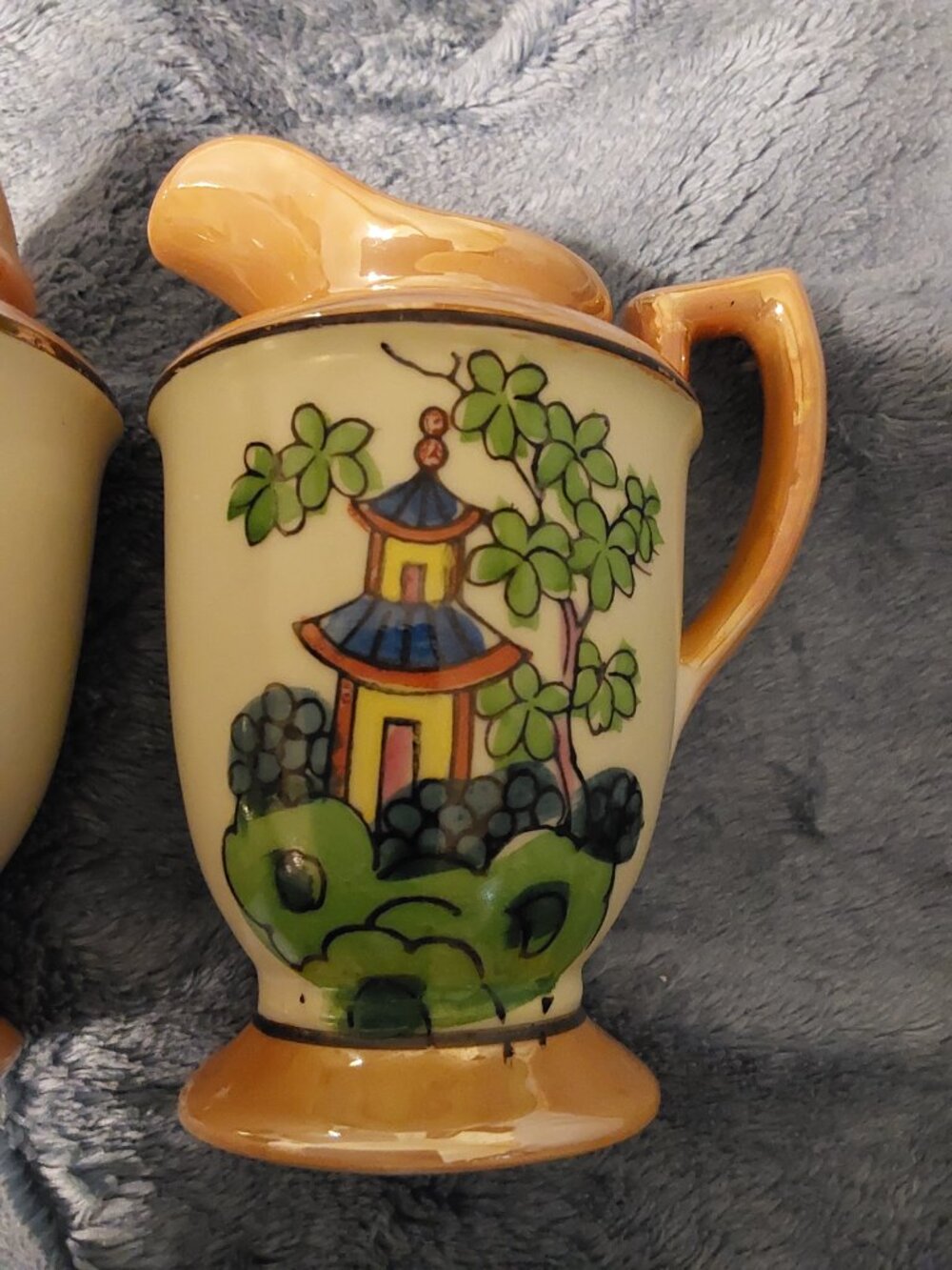 Made in Japan Hand Painted Vintage Lusterware Sugar Shaker and Creamer Set - Picture 5 of 16